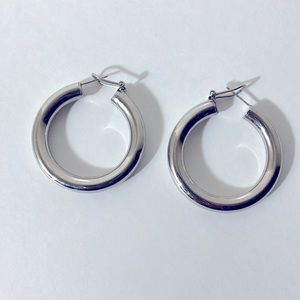 👩‍🏭Hoop earrings🥳